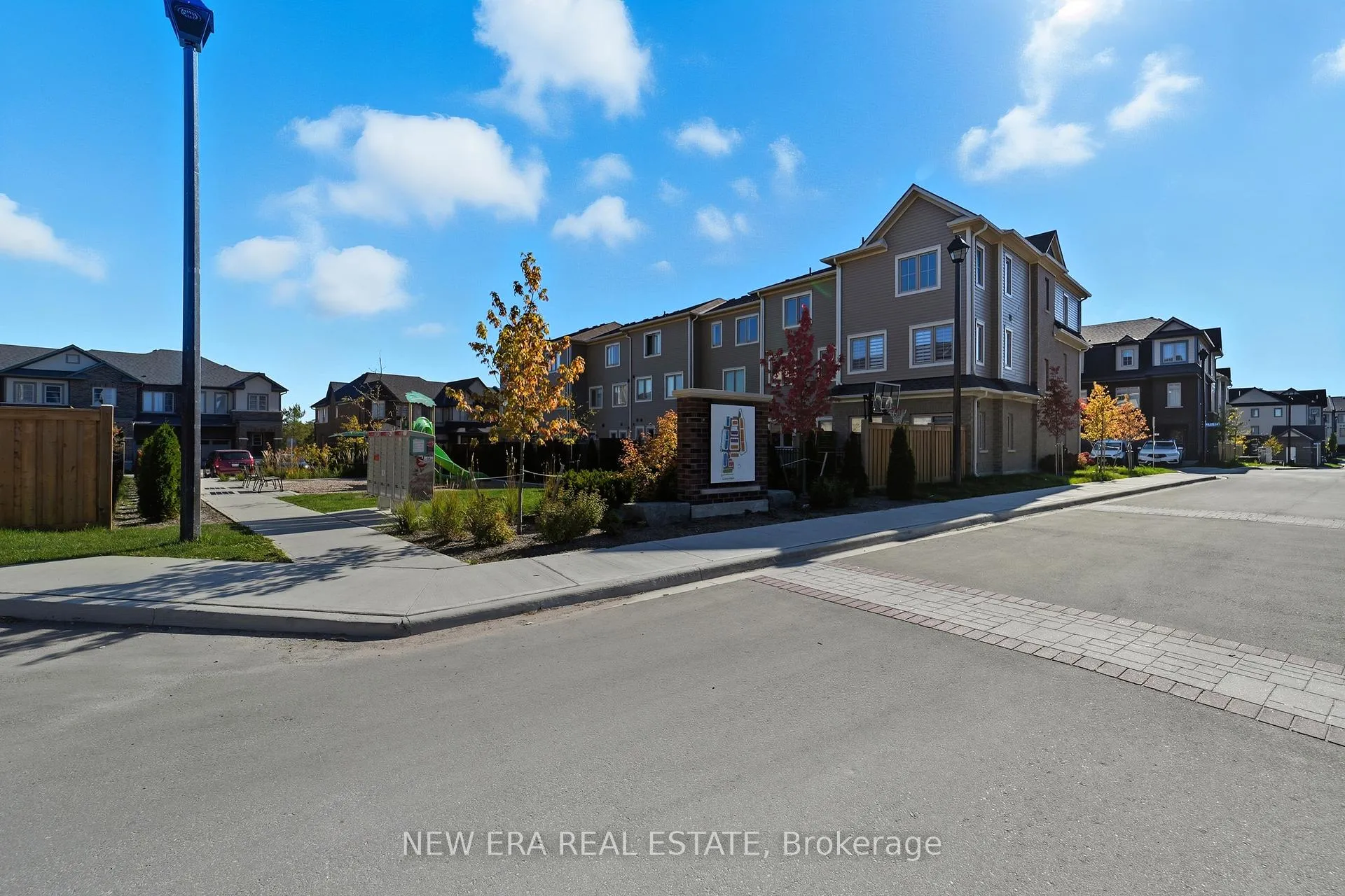 Photo 66 of 6 Malone Lane, Clarington, Courtice — HOMEH