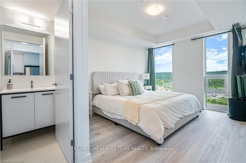 Photo 16 of Unit 1412, 385 Winston Road, Grimsby, Grimsby Beach — HOMEH