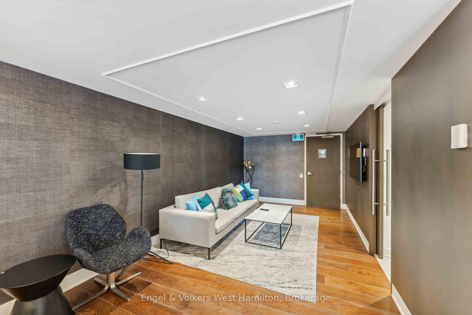 Photo 17 of Unit 412, 411 Mackay Street, Ottawa, Lindenlea — HOMEH