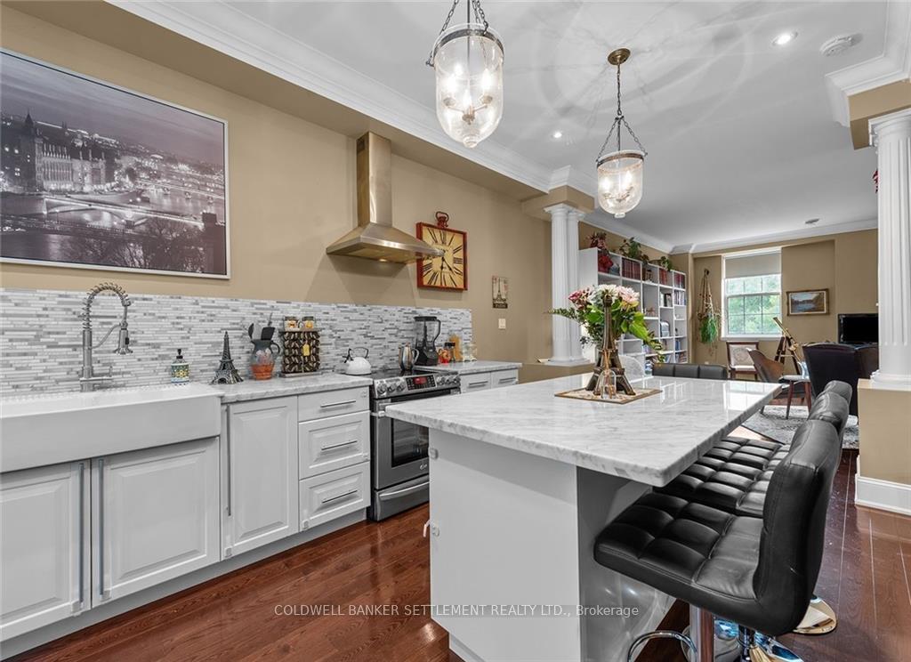 Photo 6 of Unit 6, 19 Main Street E, Westport — HOMEH