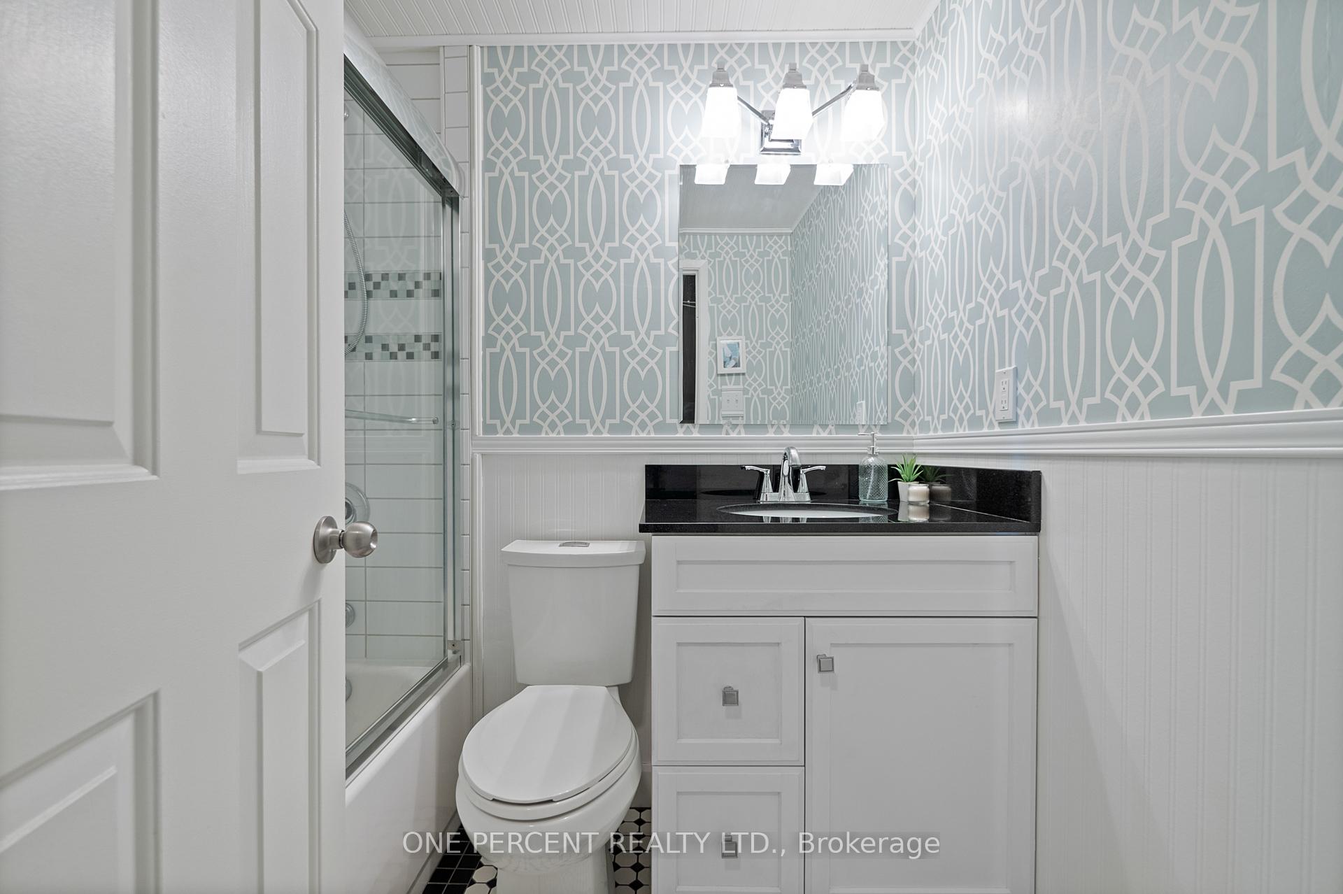 Photo 20 of Unit 1506, 36 James Street S, Hamilton, Central — HOMEH