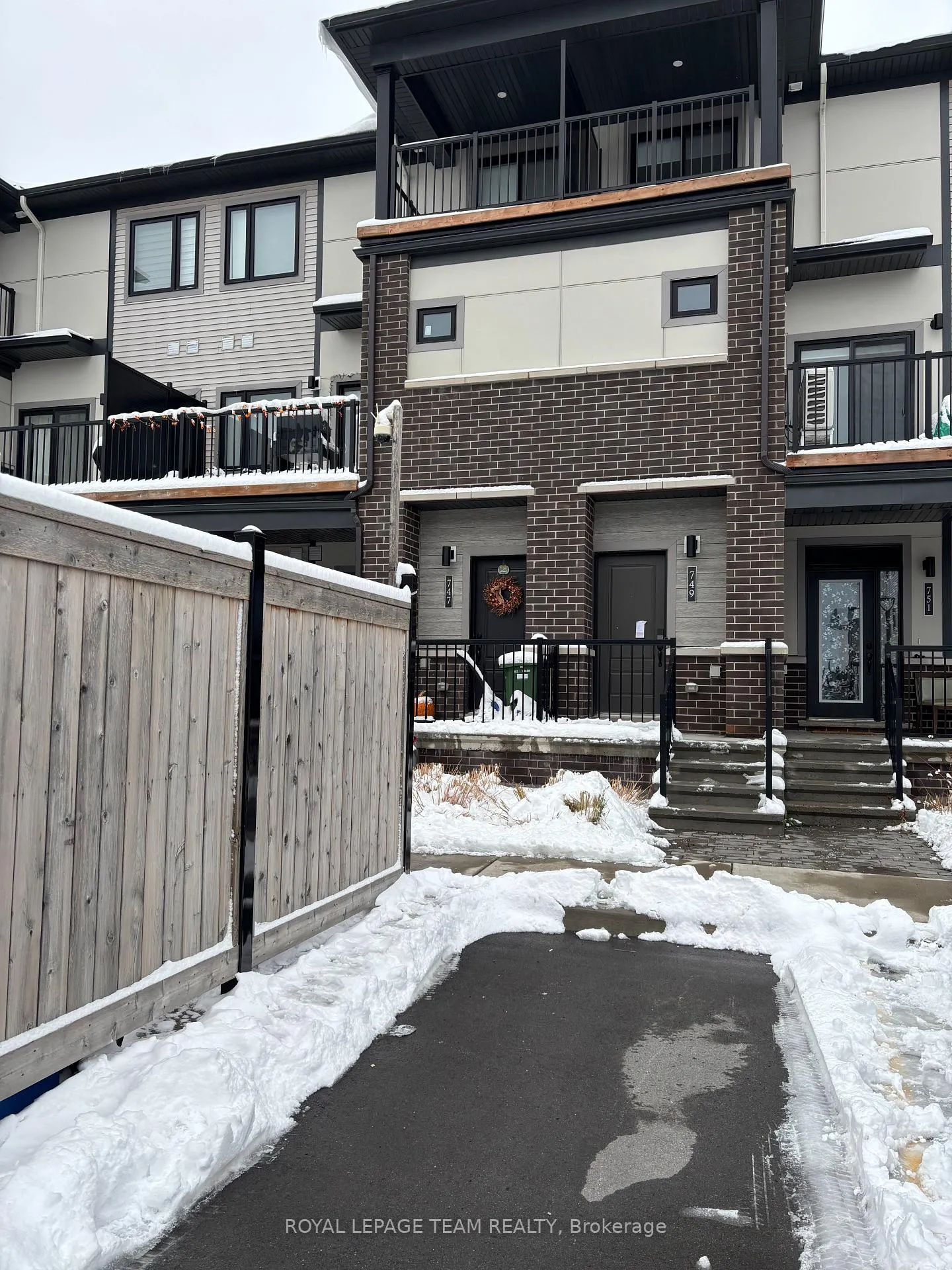Photo 1 of Unit 54, 747 Chromite Private, Ottawa, Barrhaven - Heritage Park — HOMEH