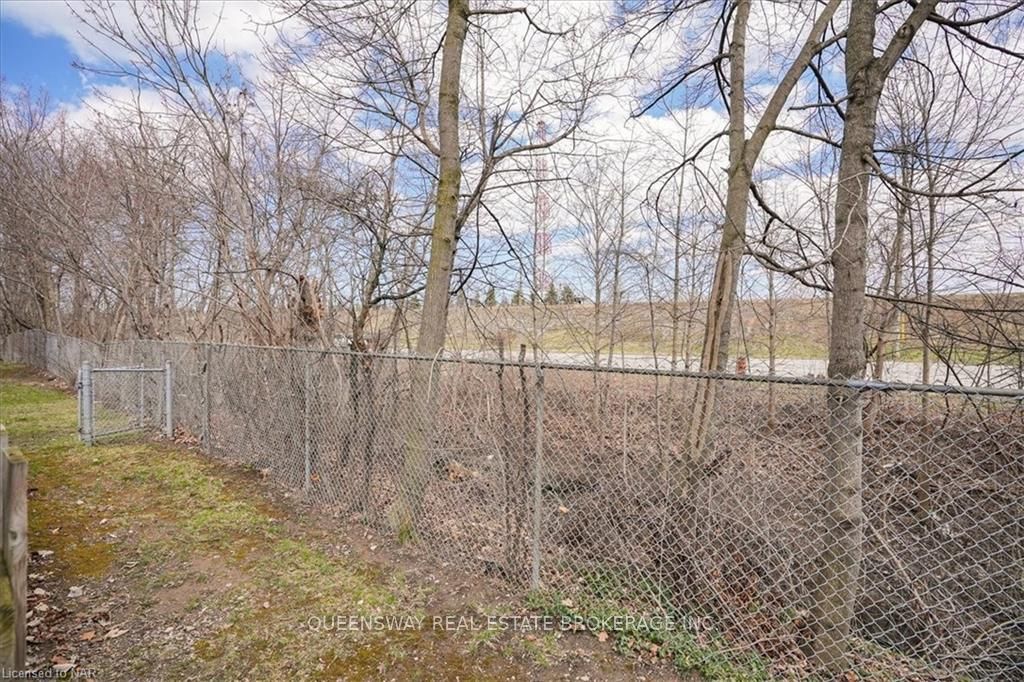 Photo 31 of Unit 10, 286 Cushman Road, St. Catharines, Carlton/Bunting — HOMEH