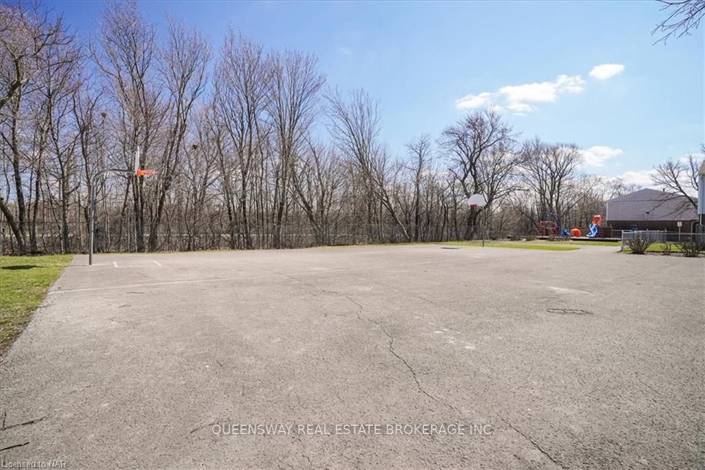 Photo 33 of Unit 10, 286 Cushman Road, St. Catharines, Carlton/Bunting — HOMEH