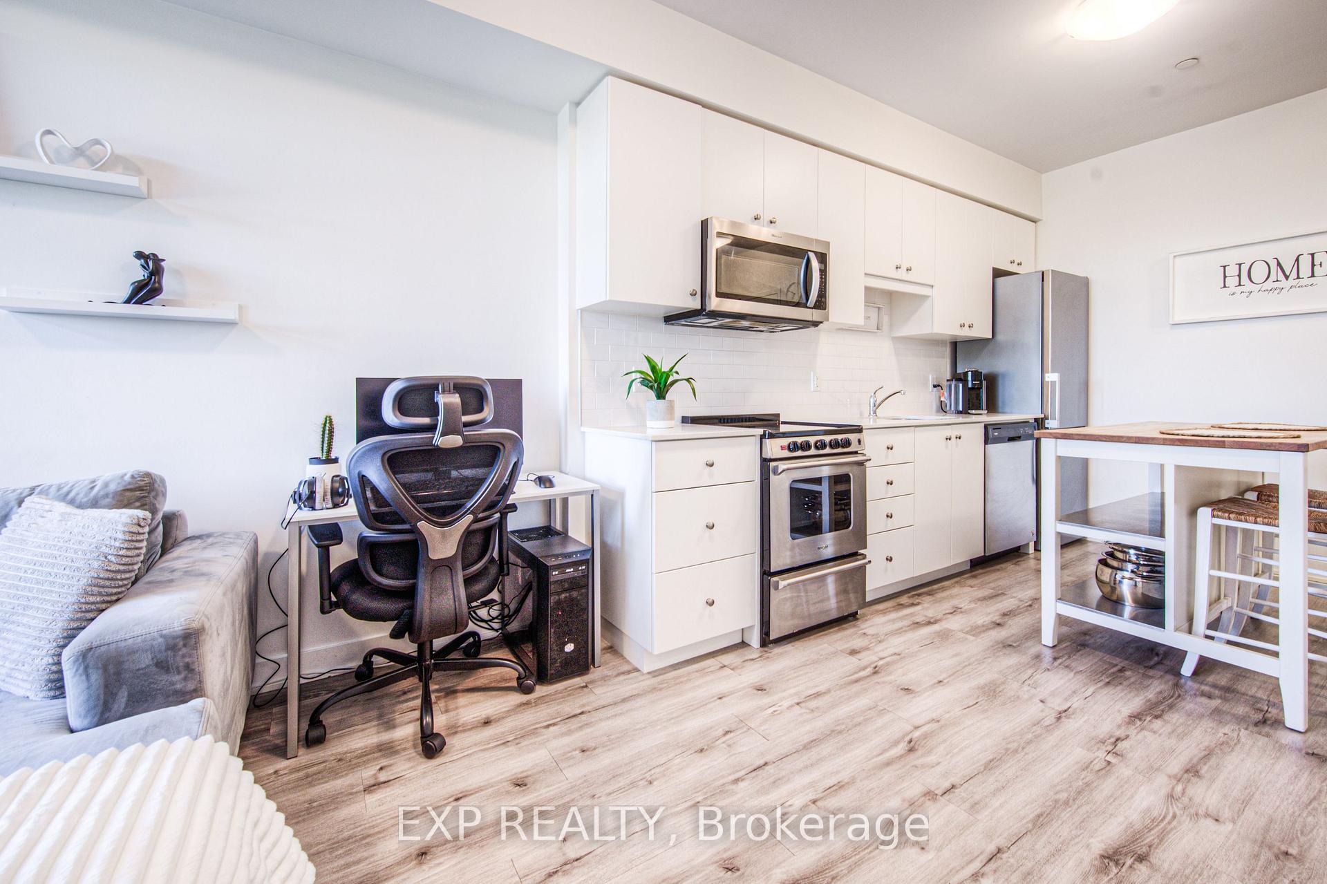 Photo 13 of Unit 420, 110 Fergus Avenue, Kitchener — HOMEH
