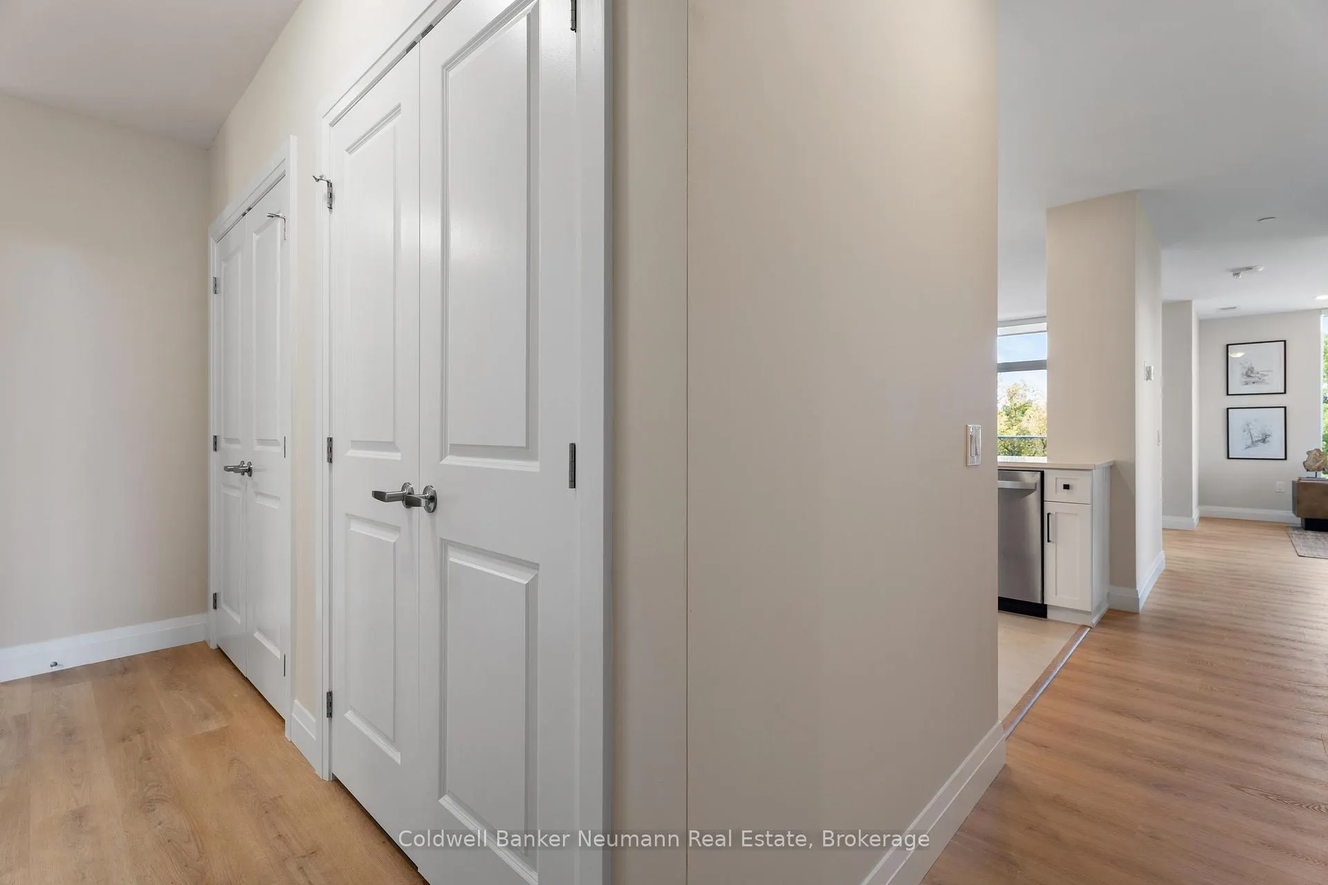 Photo 3 of Unit 209, 1882 Gordon Street, Guelph, Pineridge/Westminster Woods — HOMEH