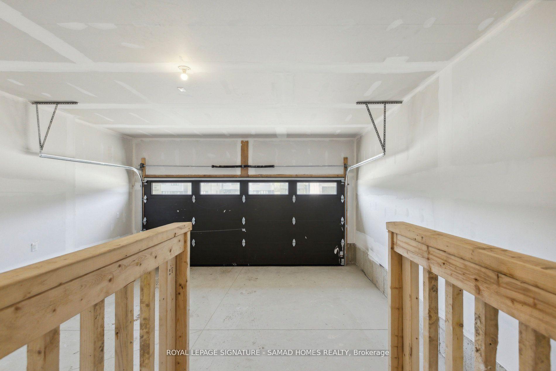 Photo 16 of 24 Holder Drive, Brantford — HOMEH
