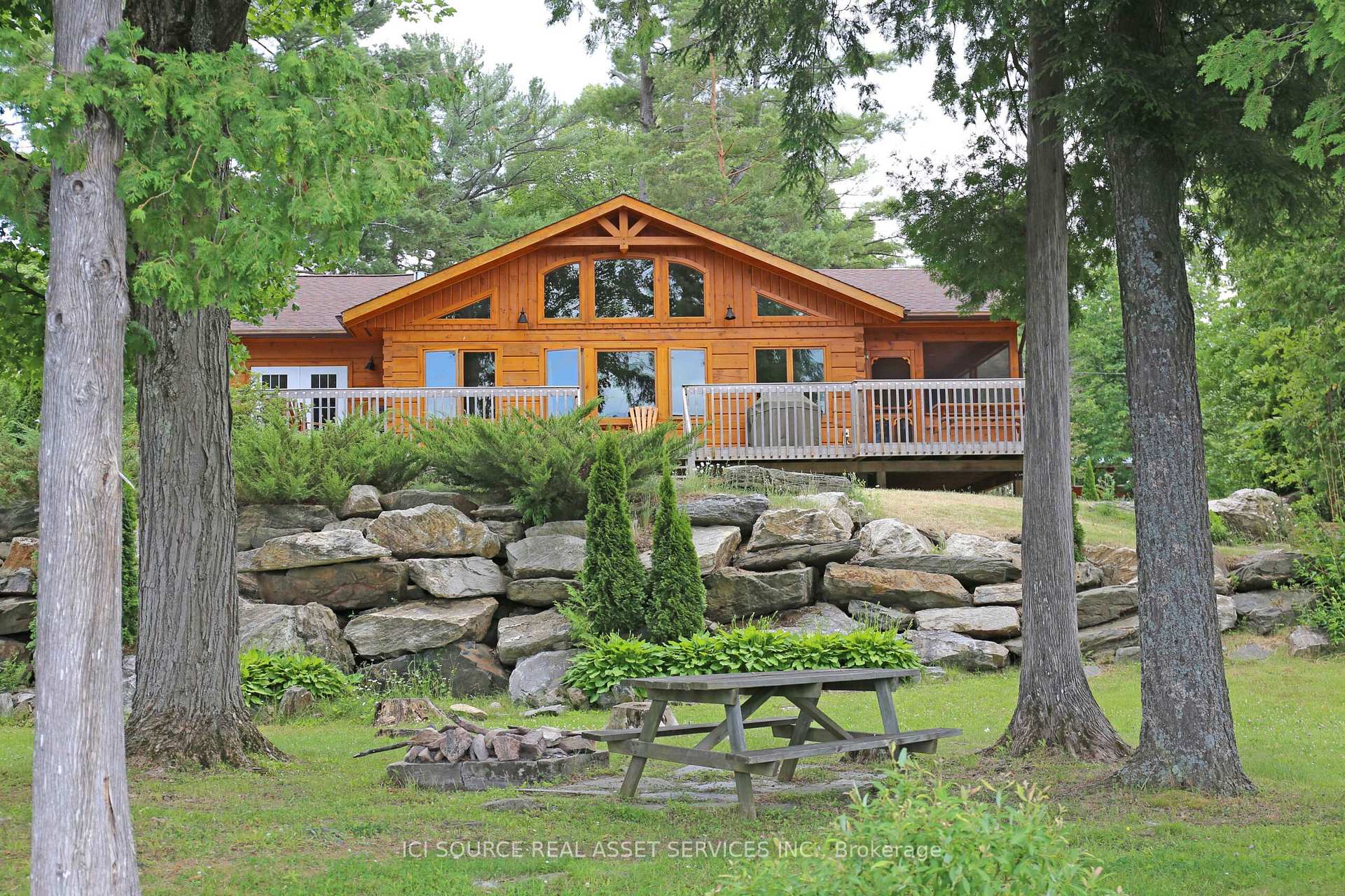 Front of Unit C, 1016 Twin Pine Lane