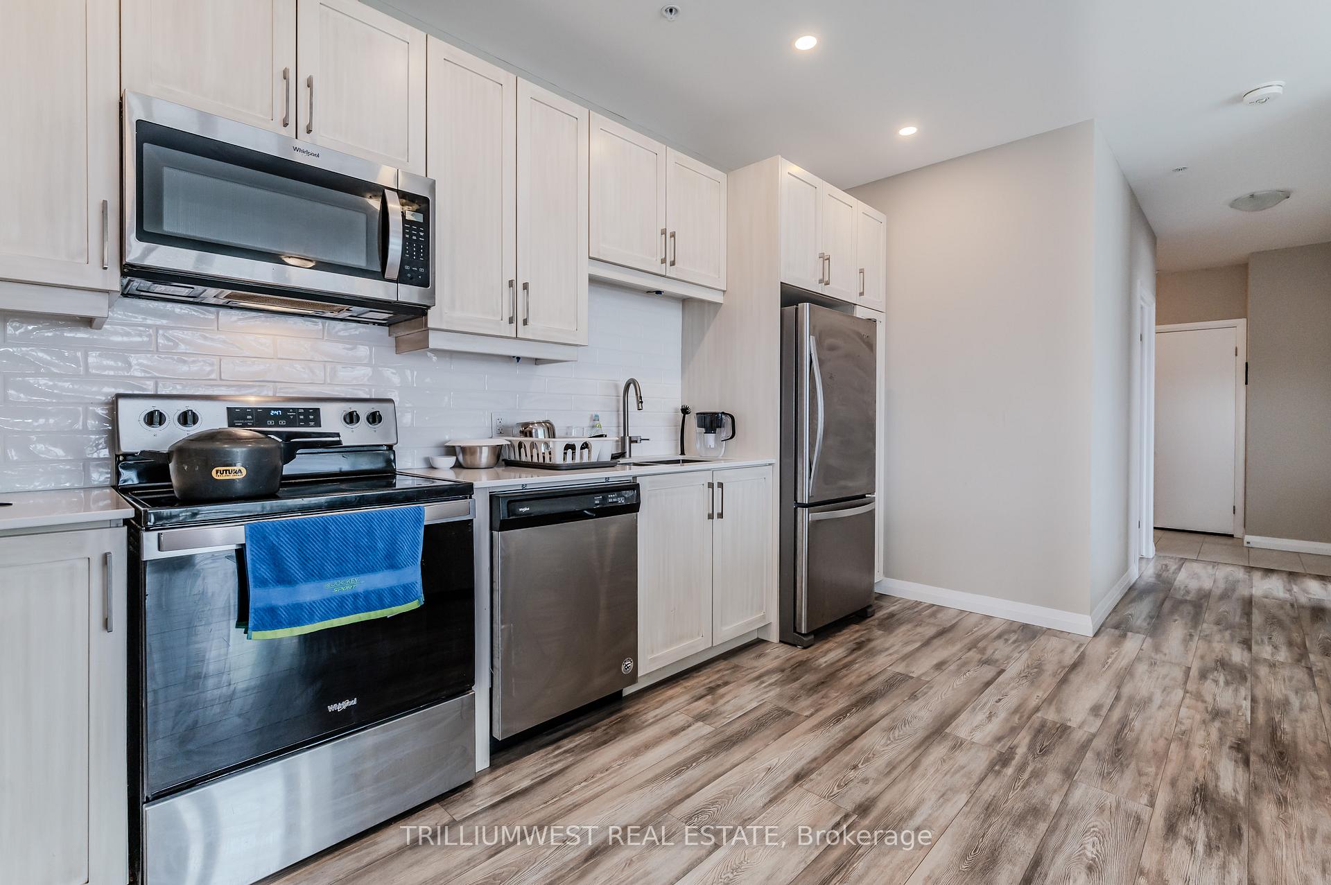 Photo 12 of Unit 1509, 104 Garment Street, Kitchener — HOMEH