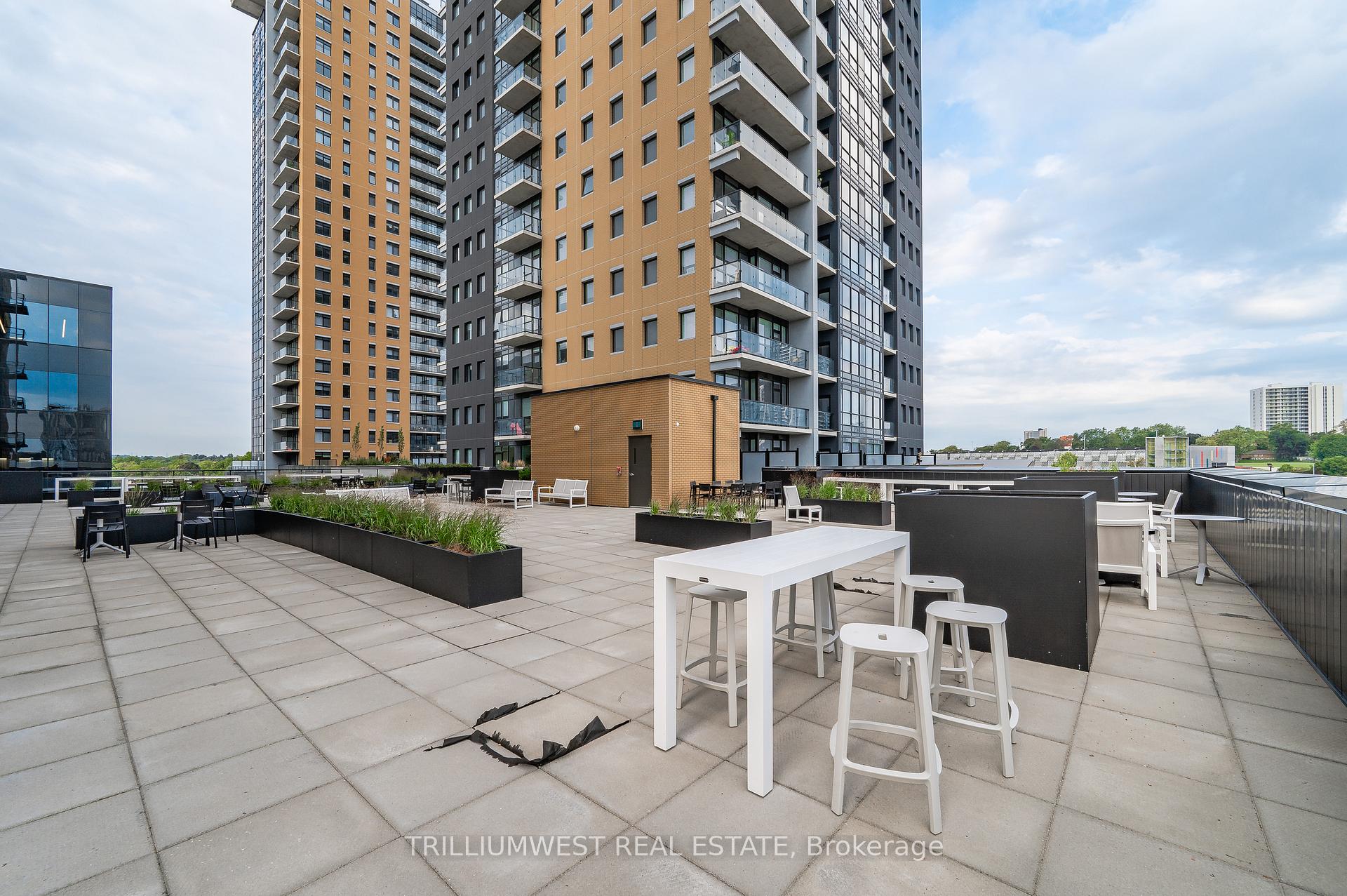Photo 34 of Unit 1509, 104 Garment Street, Kitchener — HOMEH