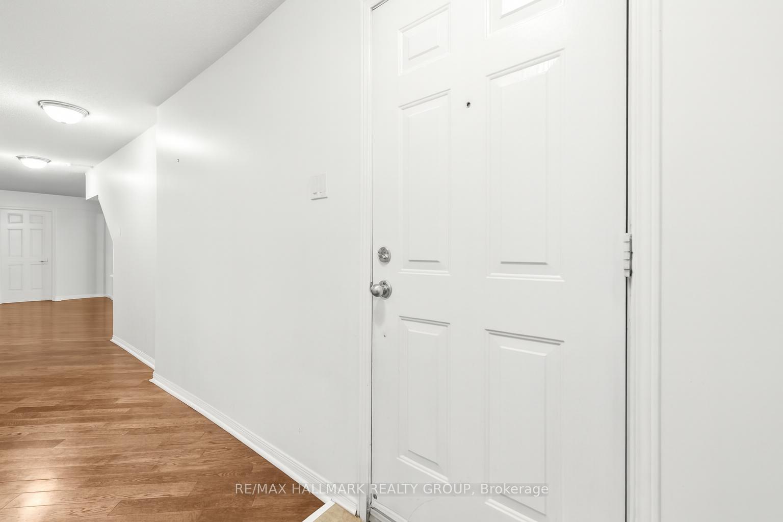 Photo 3 of 235 Keltie Private, Ottawa, Barrhaven - Longfields — HOMEH