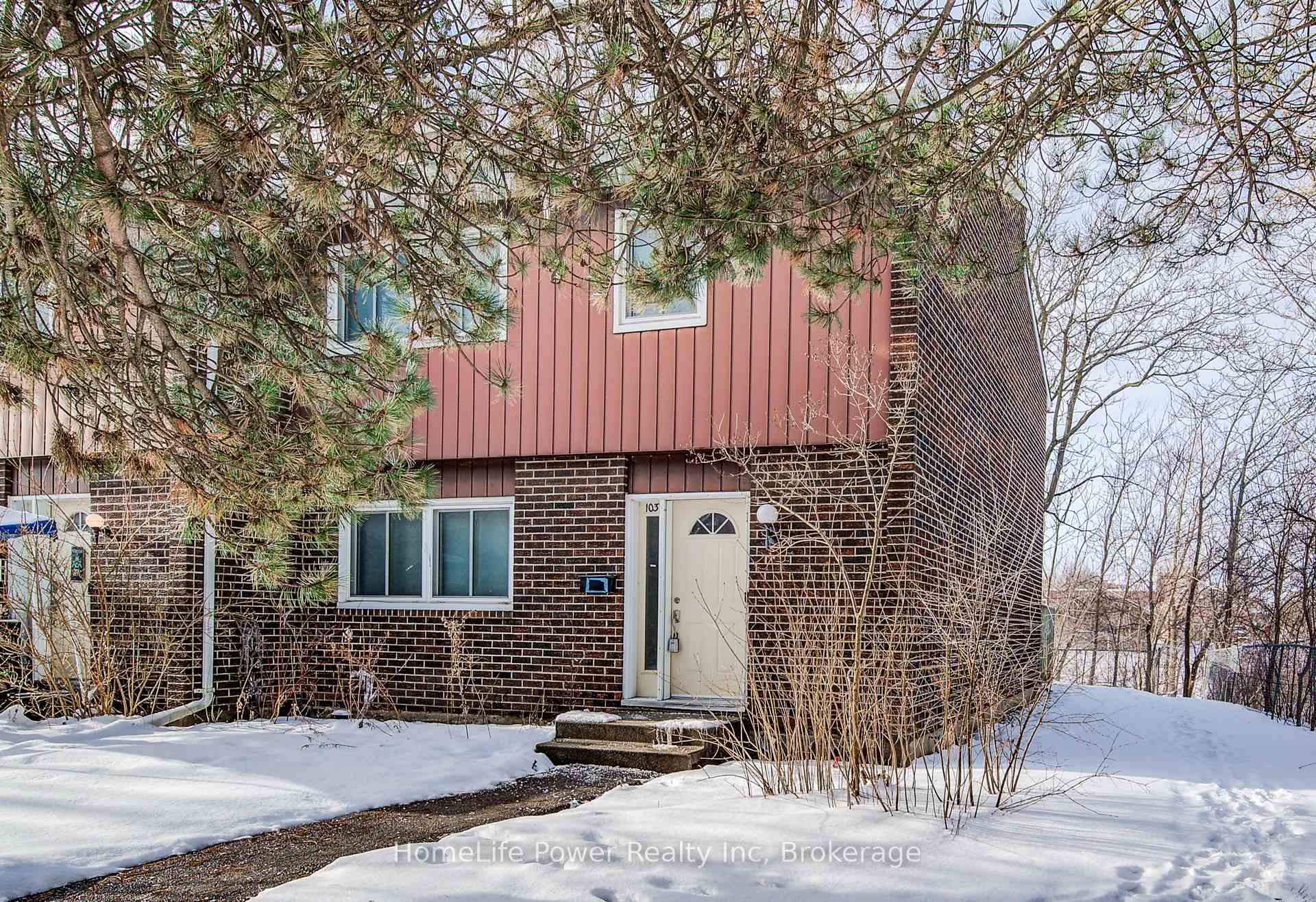 Photo 7 of Unit 103, 121 University Avenue E, Waterloo, Downtown Waterloo — HOMEH
