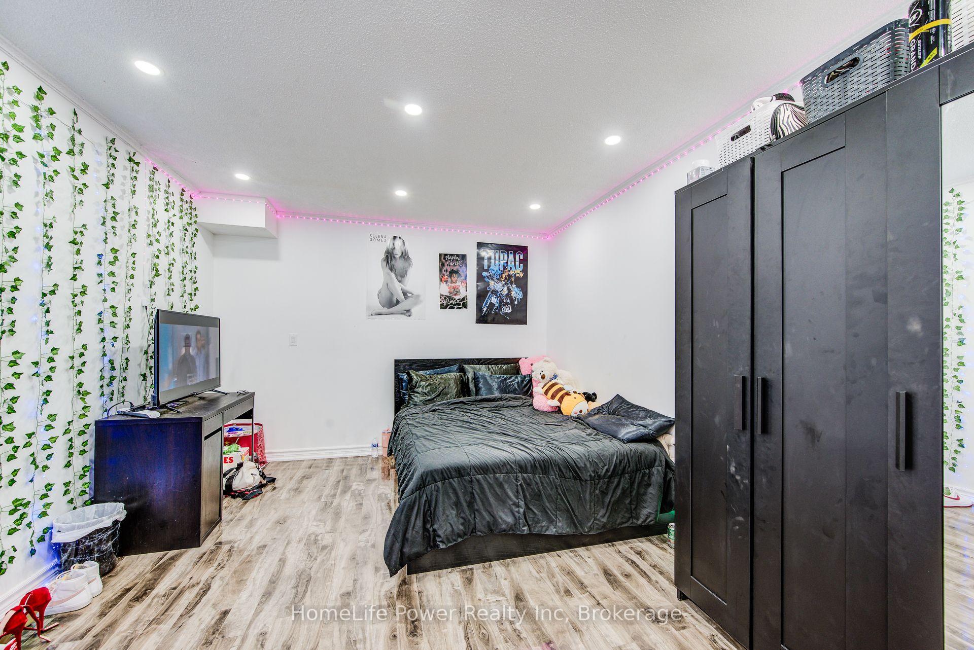 Photo 13 of Unit 103, 121 University Avenue E, Waterloo, Downtown Waterloo — HOMEH