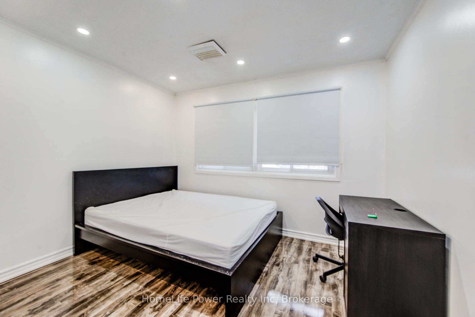 Photo 24 of Unit 103, 121 University Avenue E, Waterloo, Downtown Waterloo — HOMEH