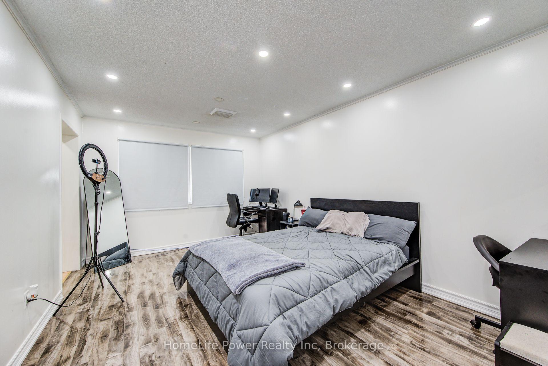 Photo 26 of Unit 103, 121 University Avenue E, Waterloo, Downtown Waterloo — HOMEH