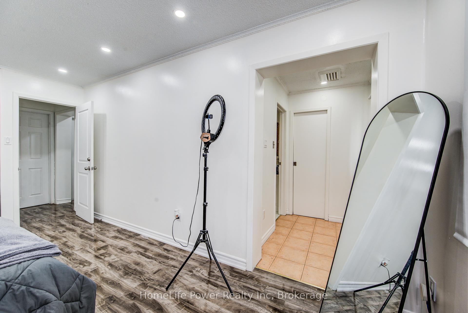 Photo 28 of Unit 103, 121 University Avenue E, Waterloo, Downtown Waterloo — HOMEH