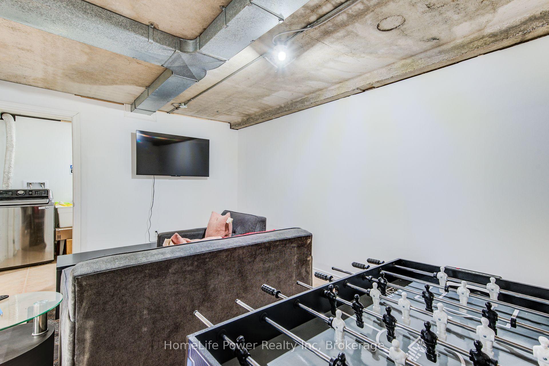 Photo 34 of Unit 103, 121 University Avenue E, Waterloo, Downtown Waterloo — HOMEH
