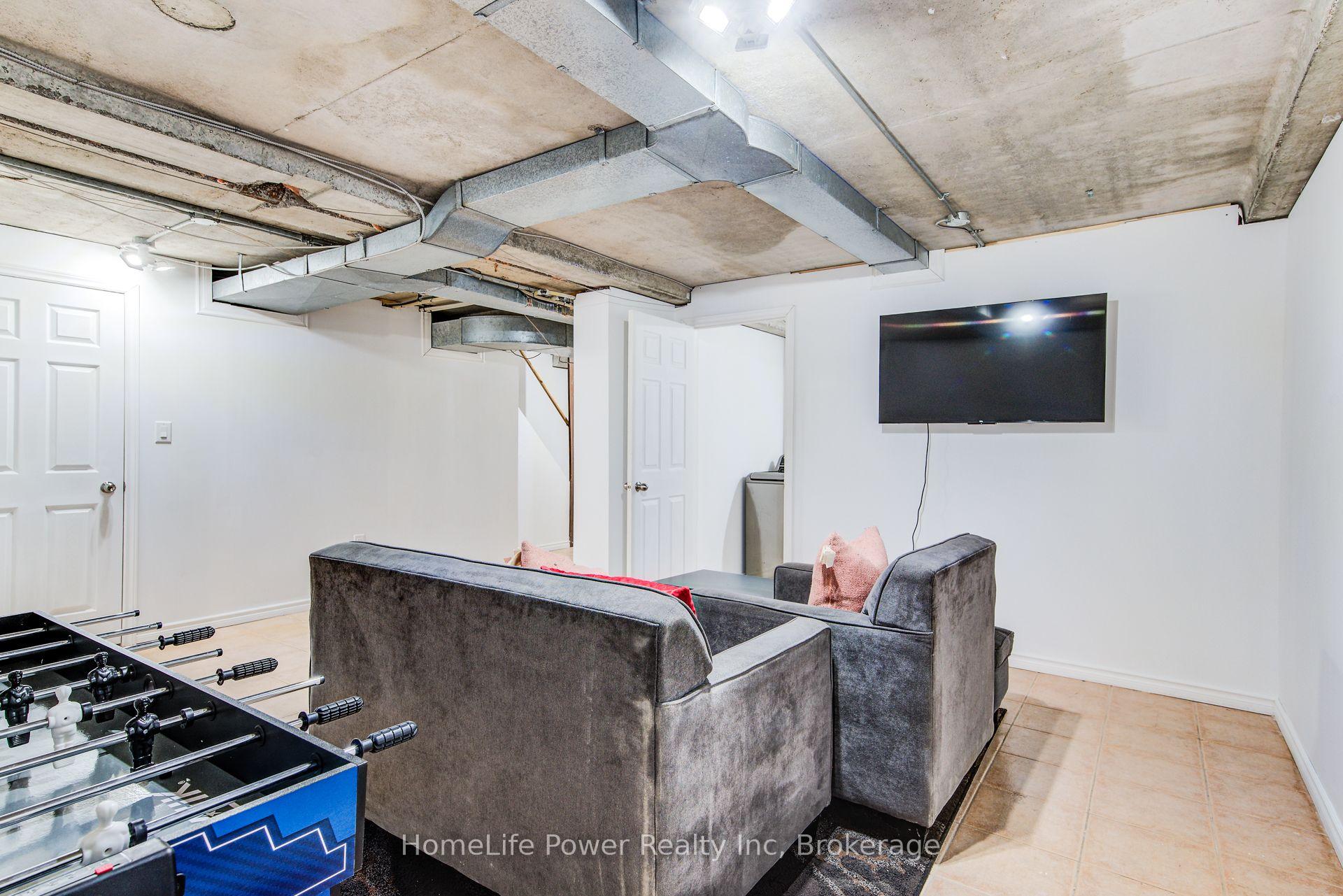 Photo 35 of Unit 103, 121 University Avenue E, Waterloo, Downtown Waterloo — HOMEH