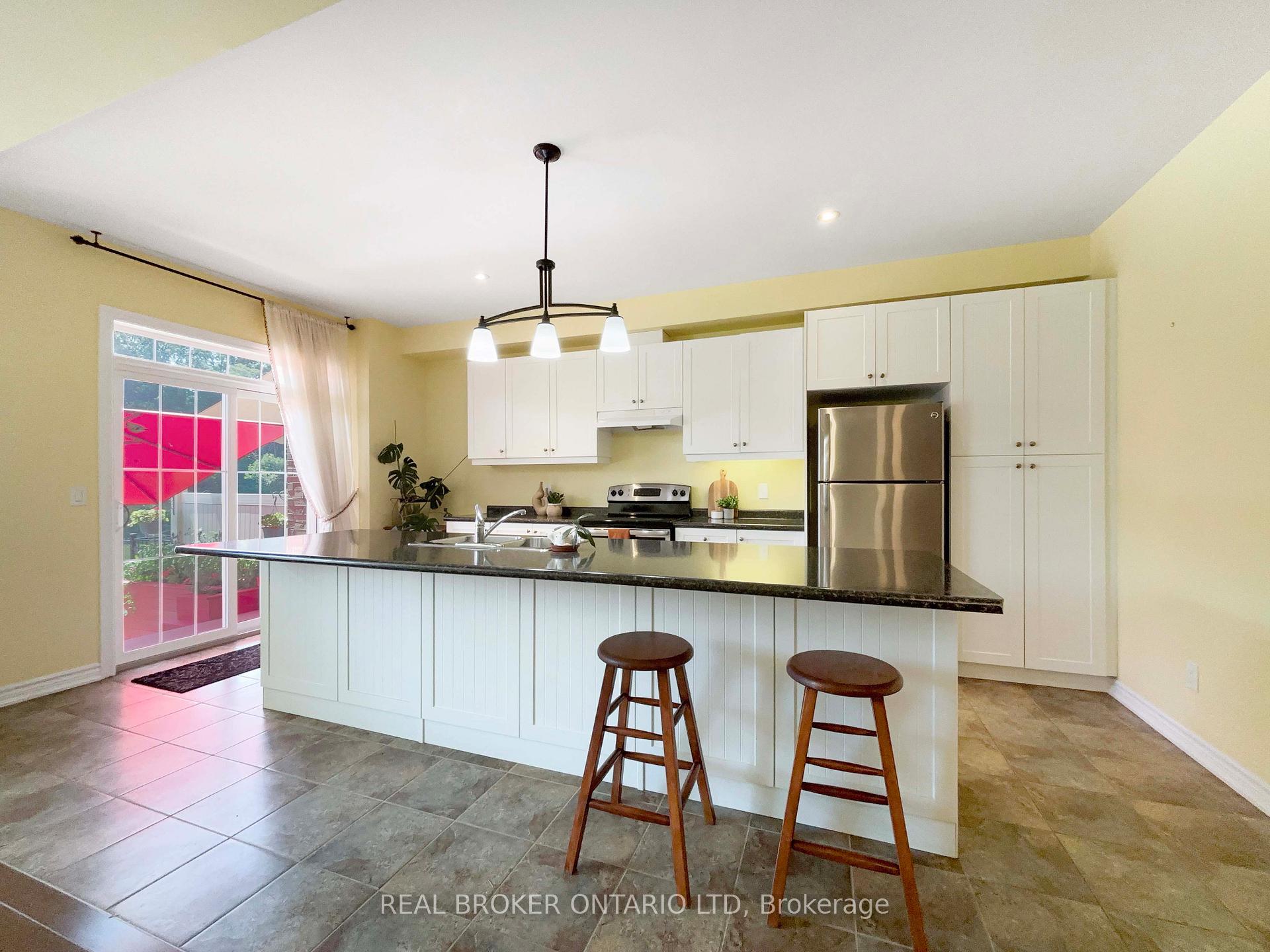 Photo 7 of Unit 08, 80 Willow Street, Brant, Paris — HOMEH