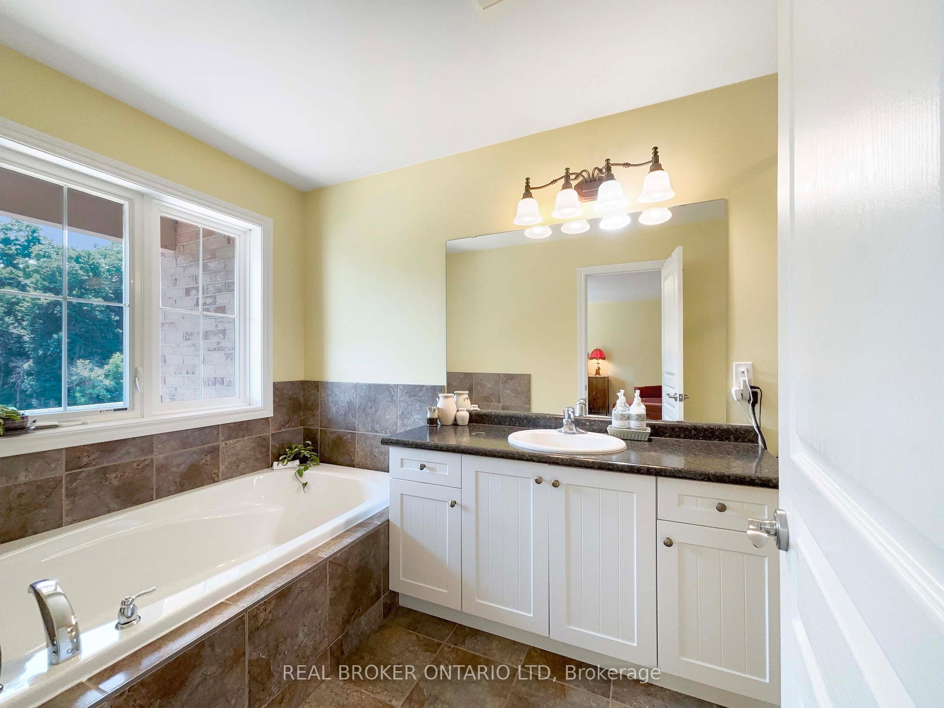 Photo 28 of Unit 08, 80 Willow Street, Brant, Paris — HOMEH