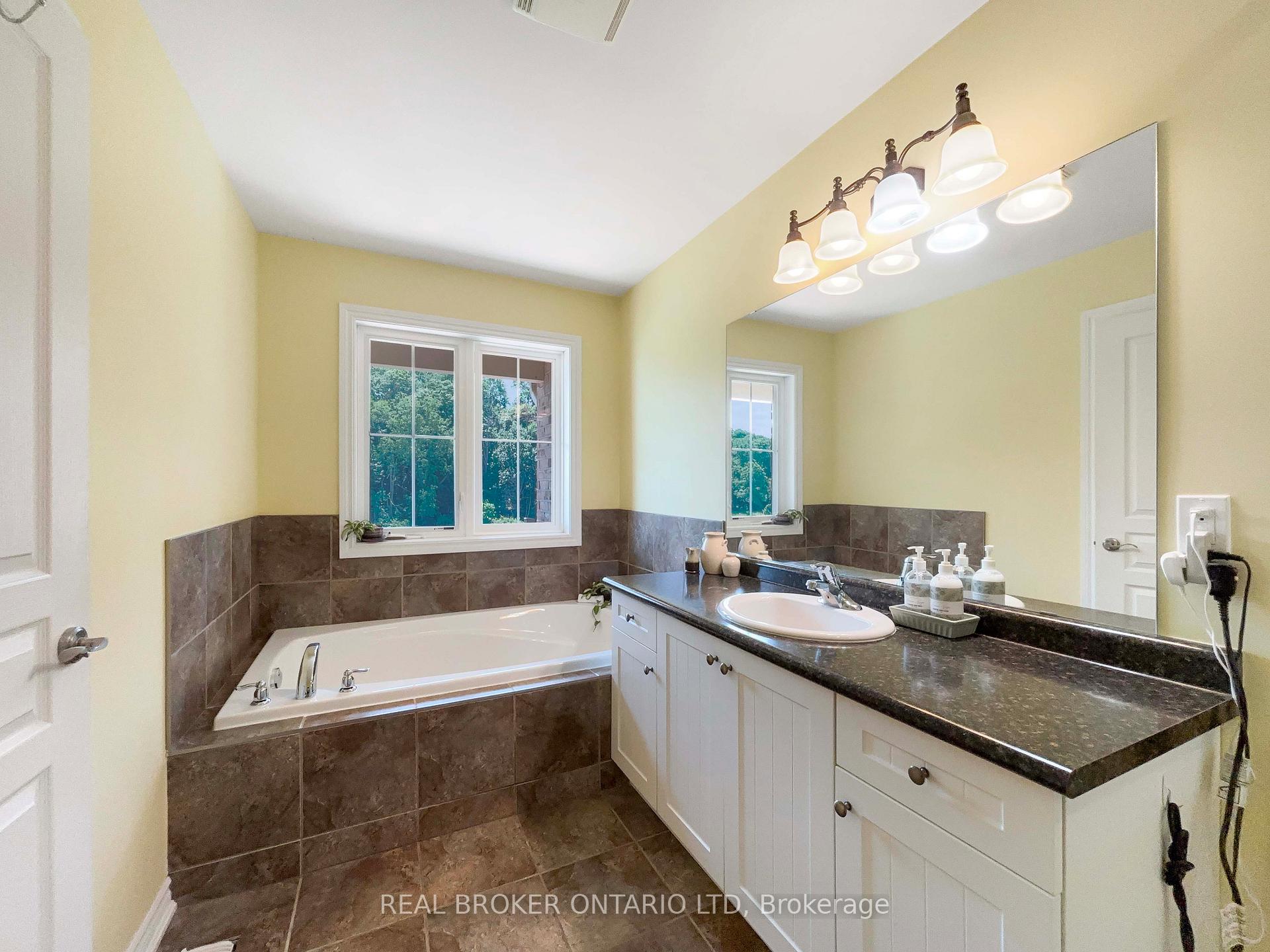 Photo 27 of Unit 08, 80 Willow Street, Brant, Paris — HOMEH