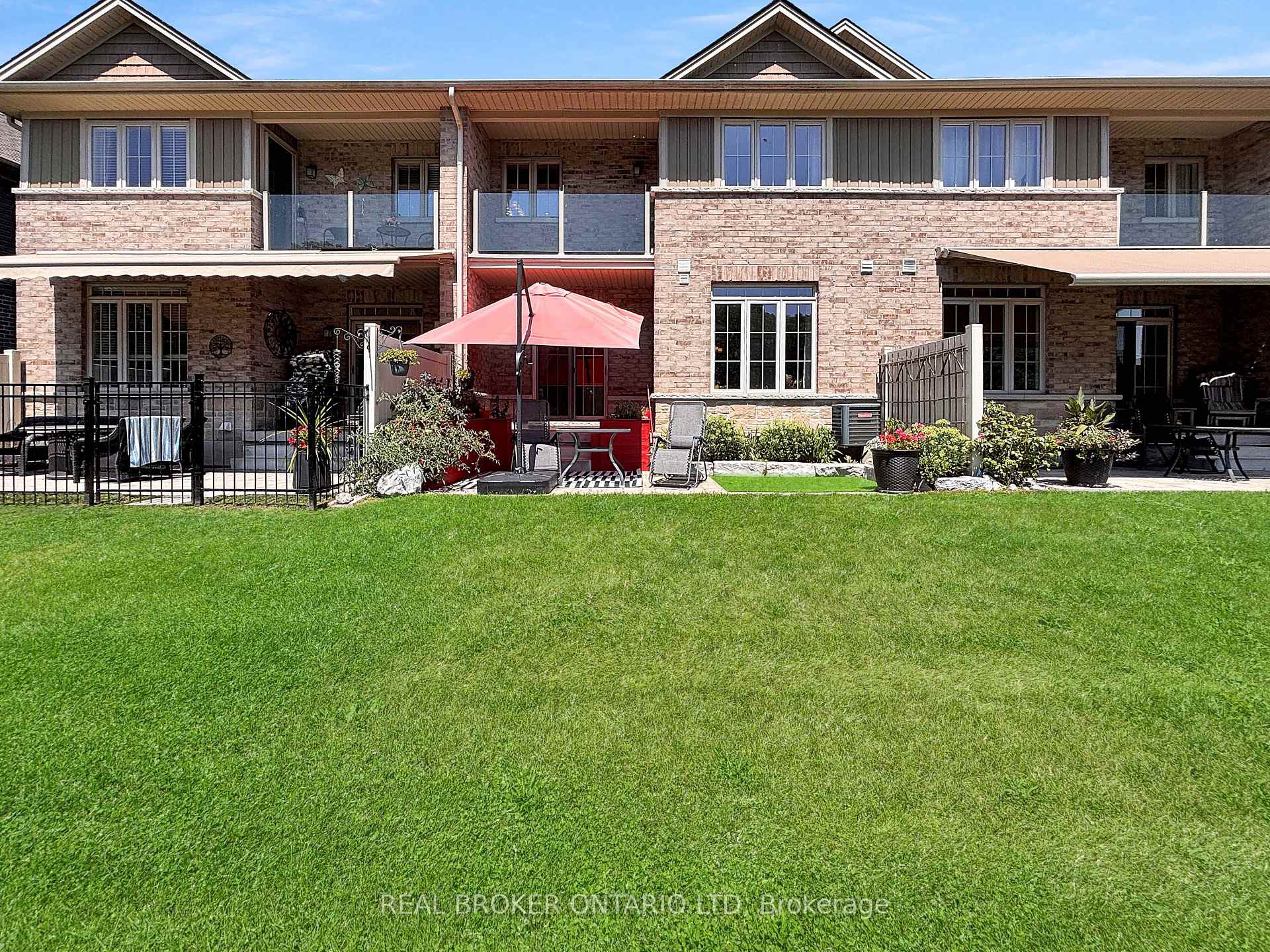 Photo 30 of Unit 08, 80 Willow Street, Brant, Paris — HOMEH