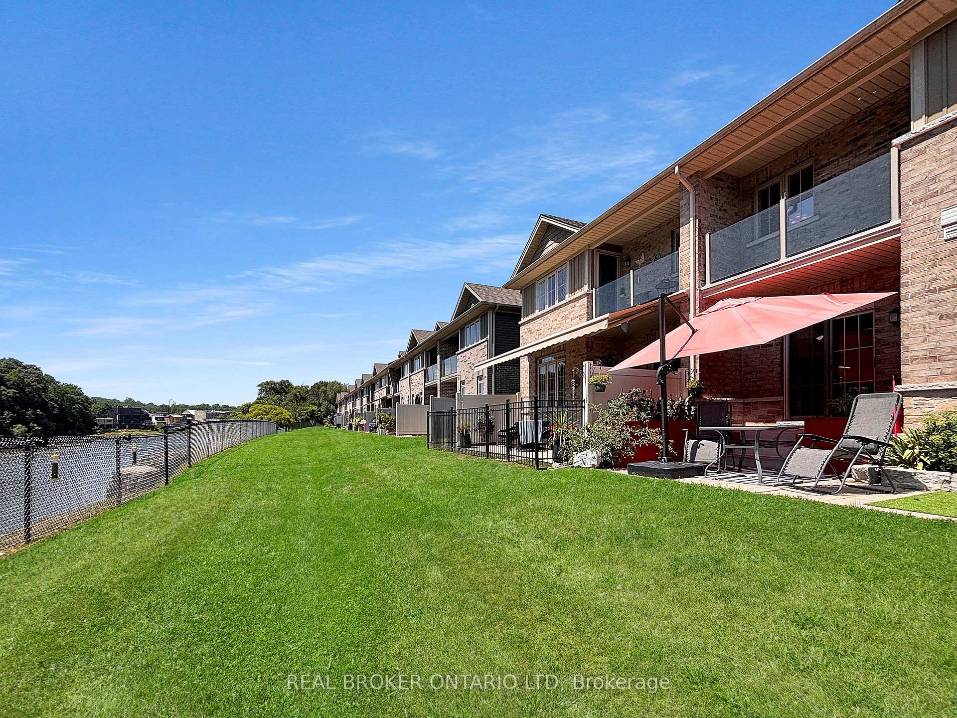 Photo 32 of Unit 08, 80 Willow Street, Brant, Paris — HOMEH