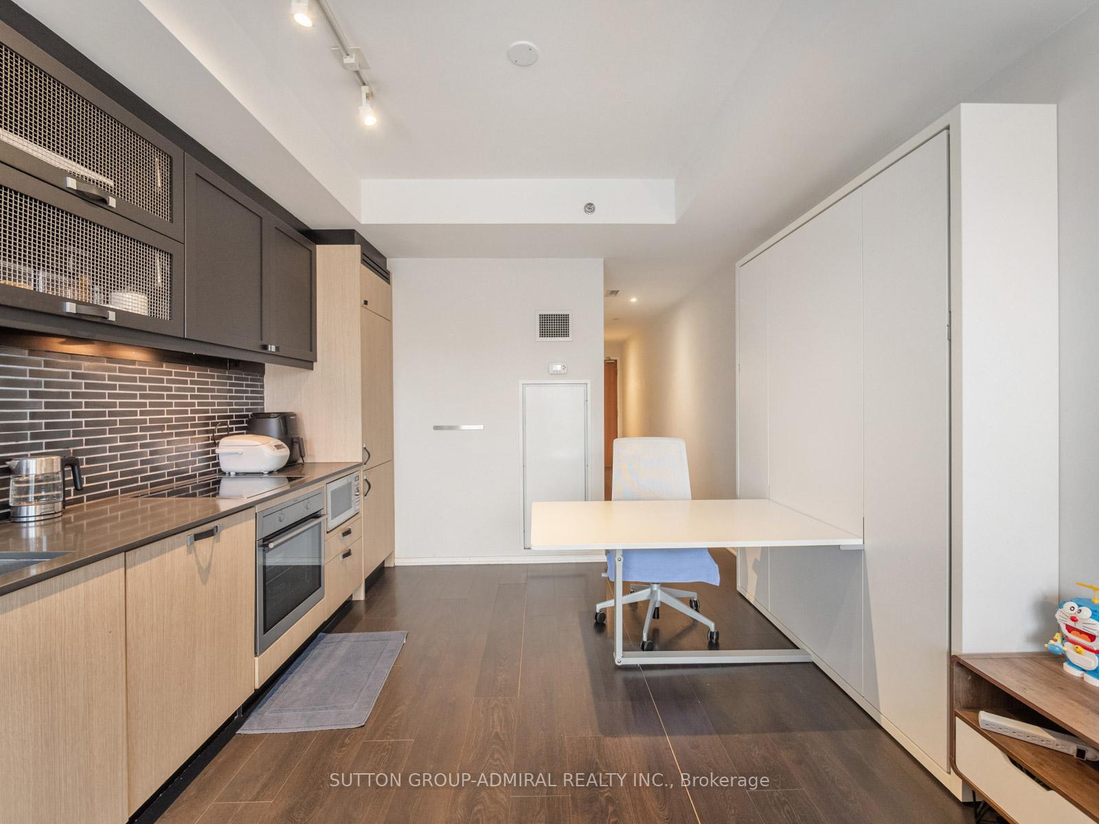 Photo 11 of Unit 406, 783 Bathurst Street, Toronto, The Annex — HOMEH