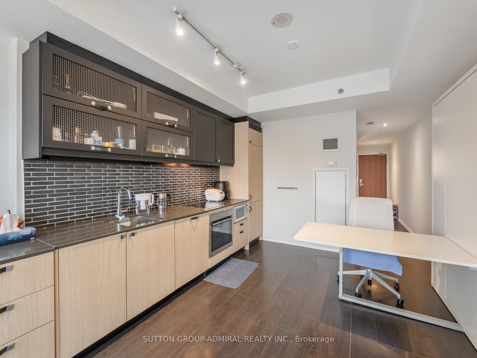 Photo 12 of Unit 406, 783 Bathurst Street, Toronto, The Annex — HOMEH