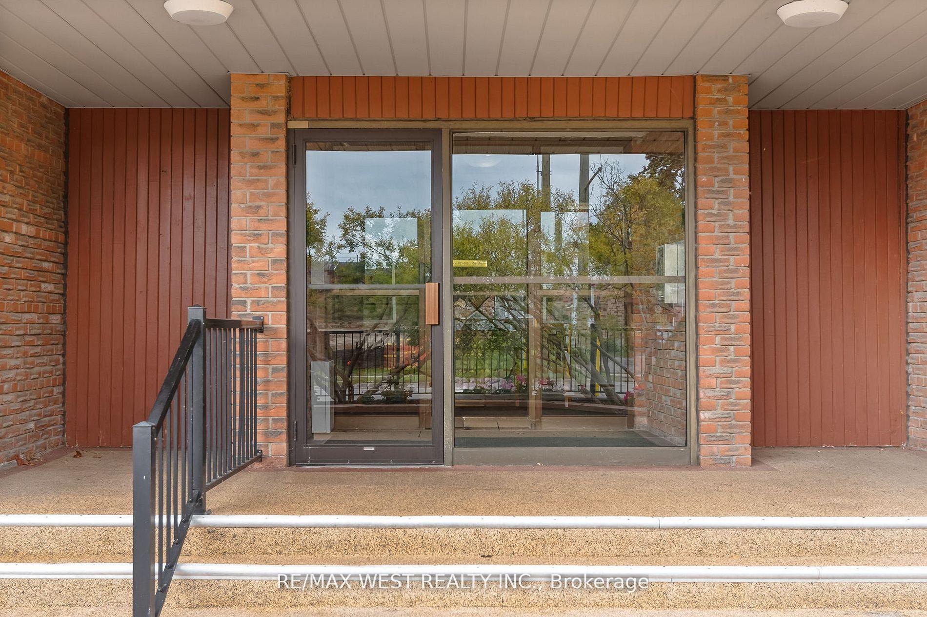 Photo 5 of Unit 226, 580 Mary Street E, Whitby, Downtown Whitby — HOMEH