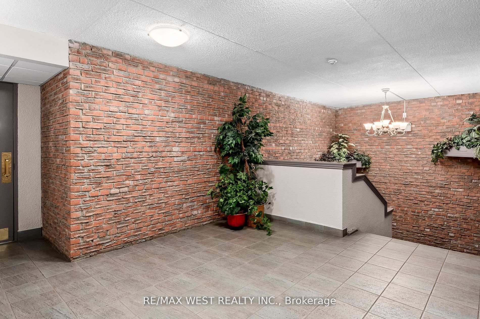 Photo 9 of Unit 226, 580 Mary Street E, Whitby, Downtown Whitby — HOMEH