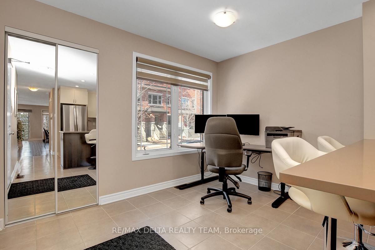 Photo 6 of Unit 1, 436 Leboutillier Avenue, Ottawa, Carson Meadows — HOMEH