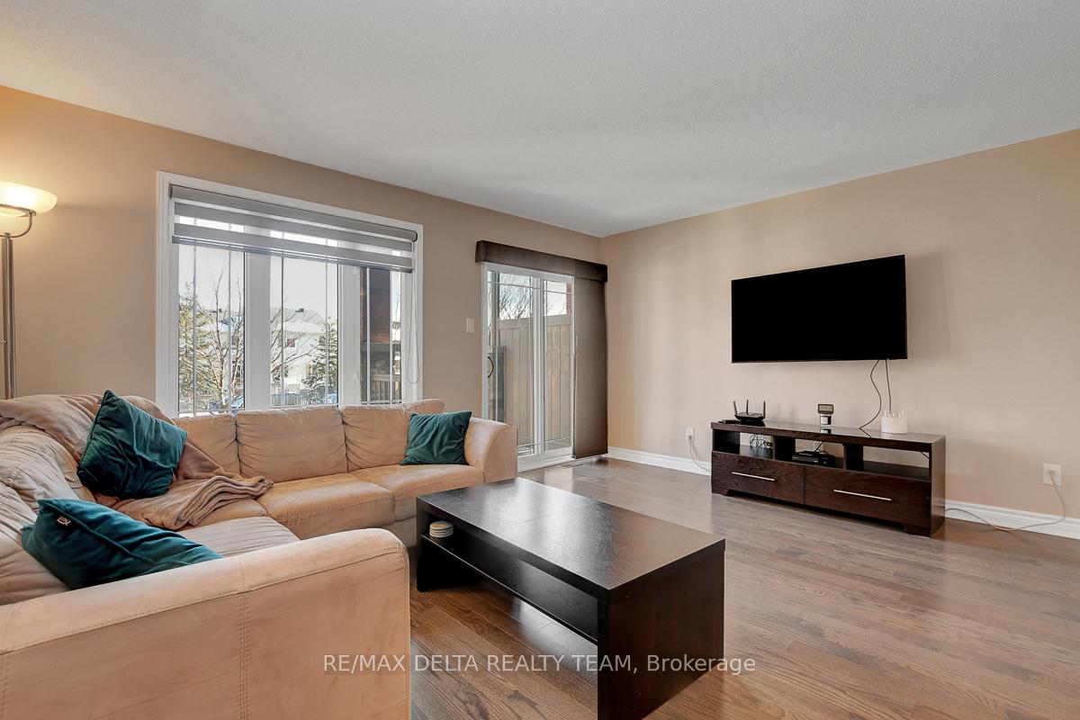 Photo 18 of Unit 1, 436 Leboutillier Avenue, Ottawa, Carson Meadows — HOMEH