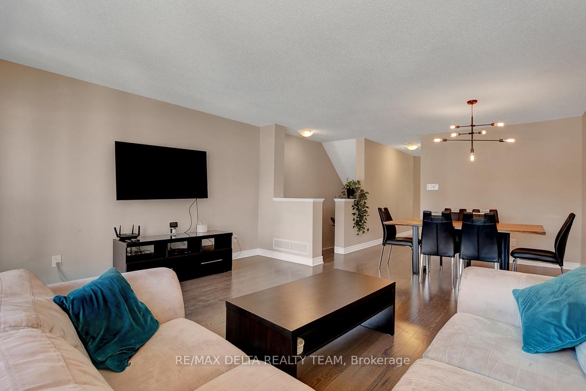 Photo 19 of Unit 1, 436 Leboutillier Avenue, Ottawa, Carson Meadows — HOMEH