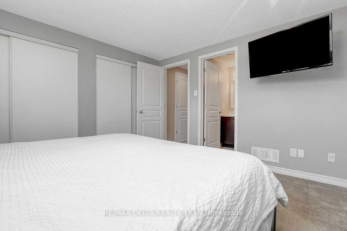 Photo 23 of Unit 1, 436 Leboutillier Avenue, Ottawa, Carson Meadows — HOMEH