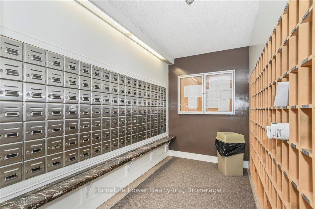 Photo 7 of Unit 809, 265 Westcourt Place, Waterloo — HOMEH