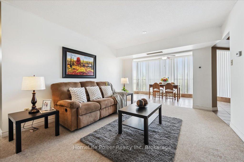 Photo 12 of Unit 809, 265 Westcourt Place, Waterloo — HOMEH
