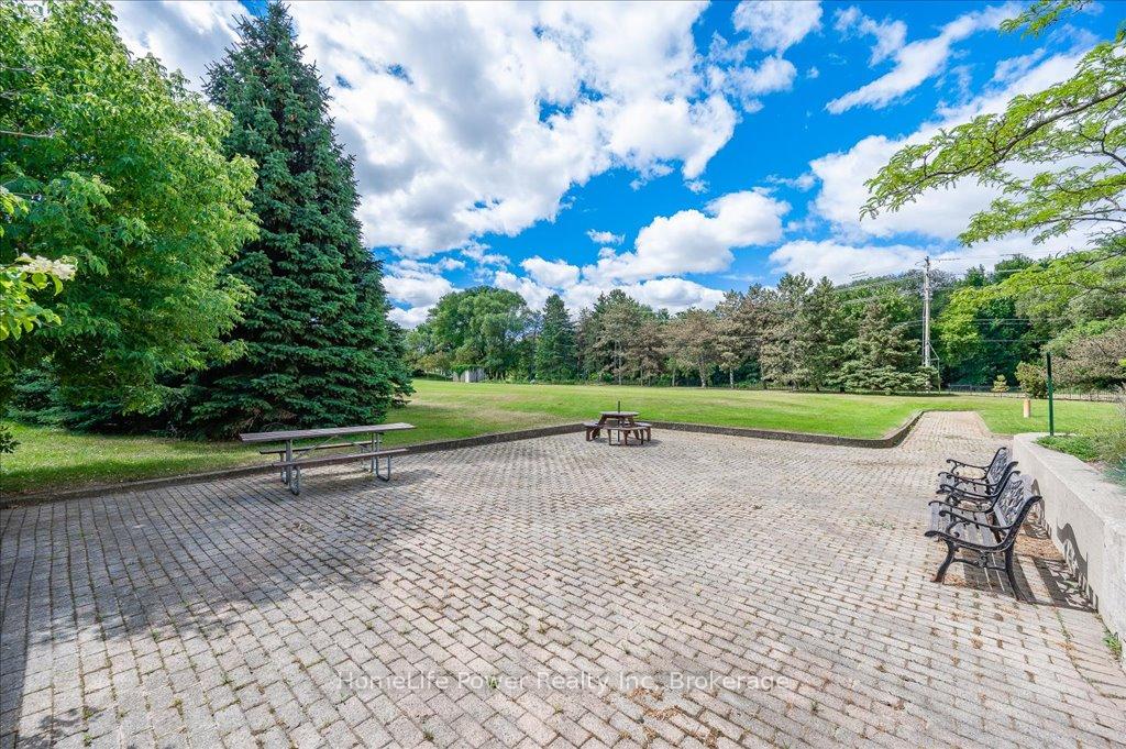 Photo 38 of Unit 809, 265 Westcourt Place, Waterloo — HOMEH