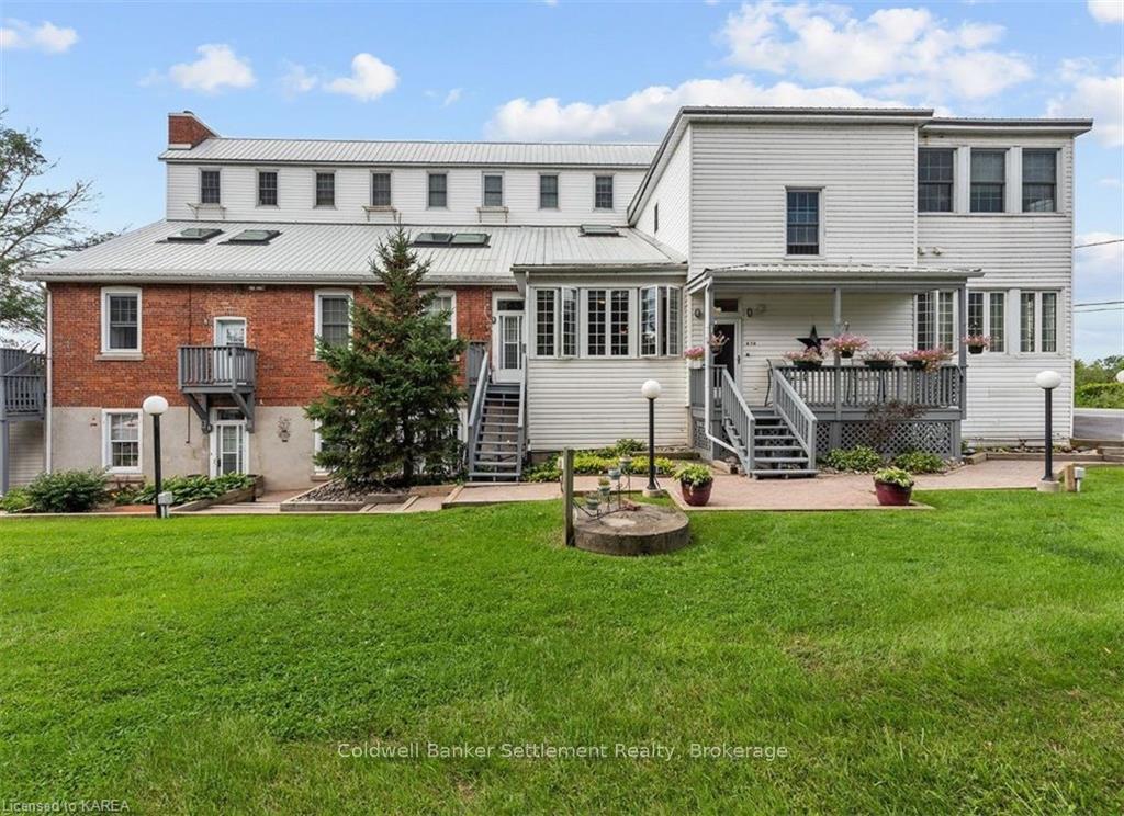 Front of Unit 6, 19 Main Street E