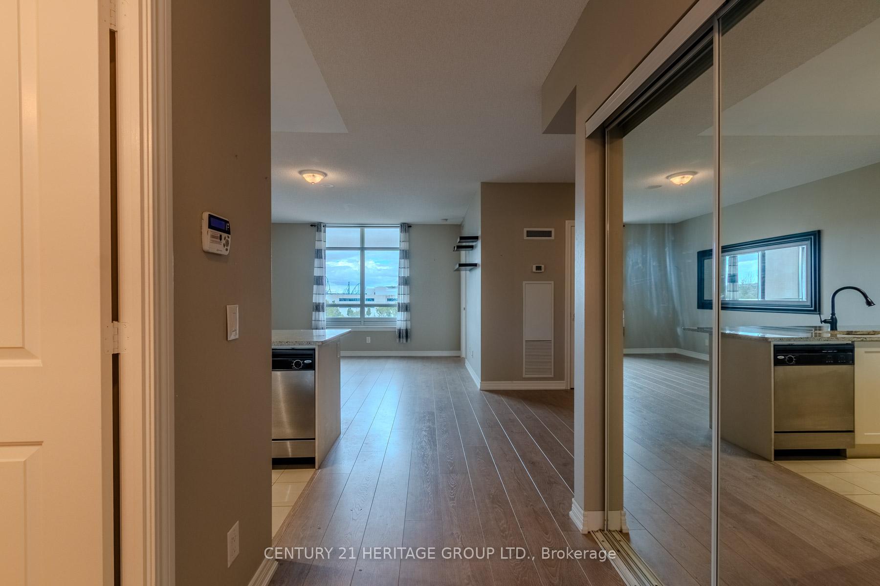 Photo 10 of Unit 615, 9245 Jane Street, Vaughan, Maple — HOMEH