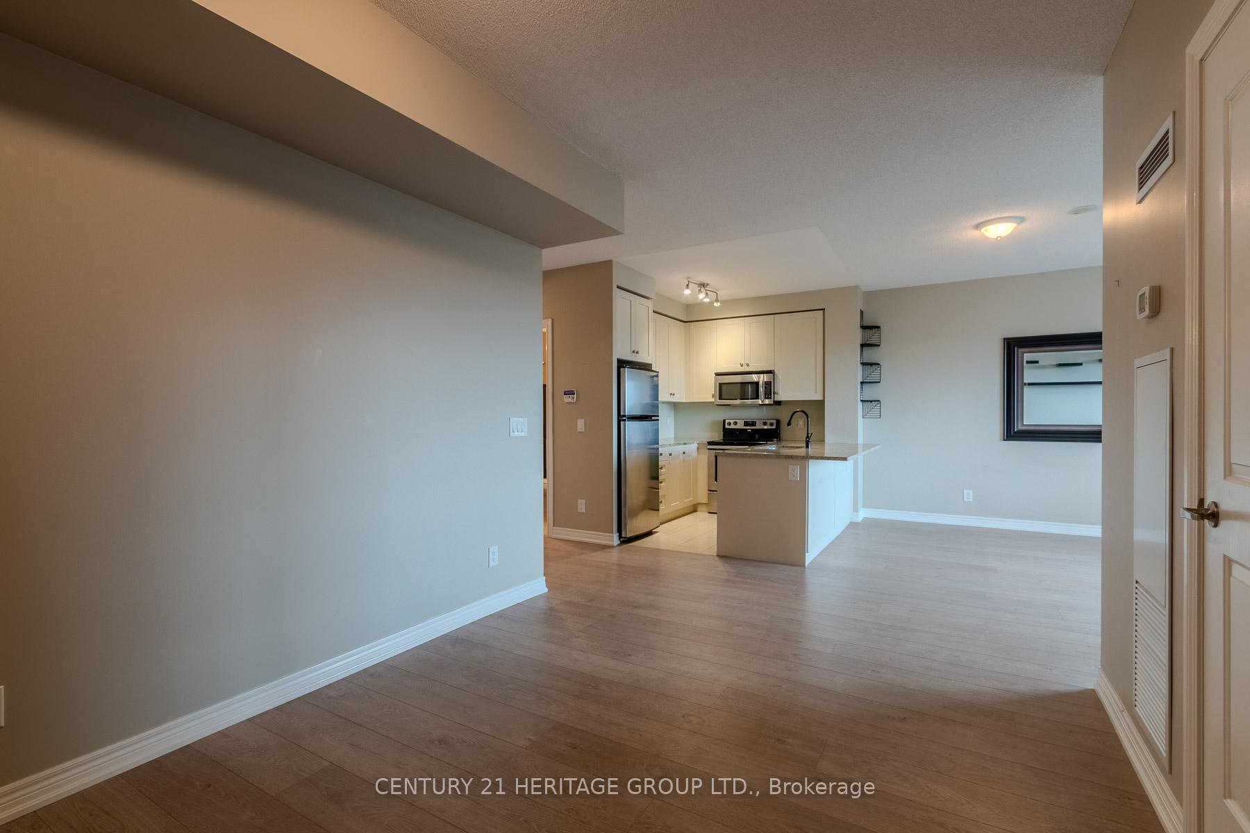 Photo 13 of Unit 615, 9245 Jane Street, Vaughan, Maple — HOMEH