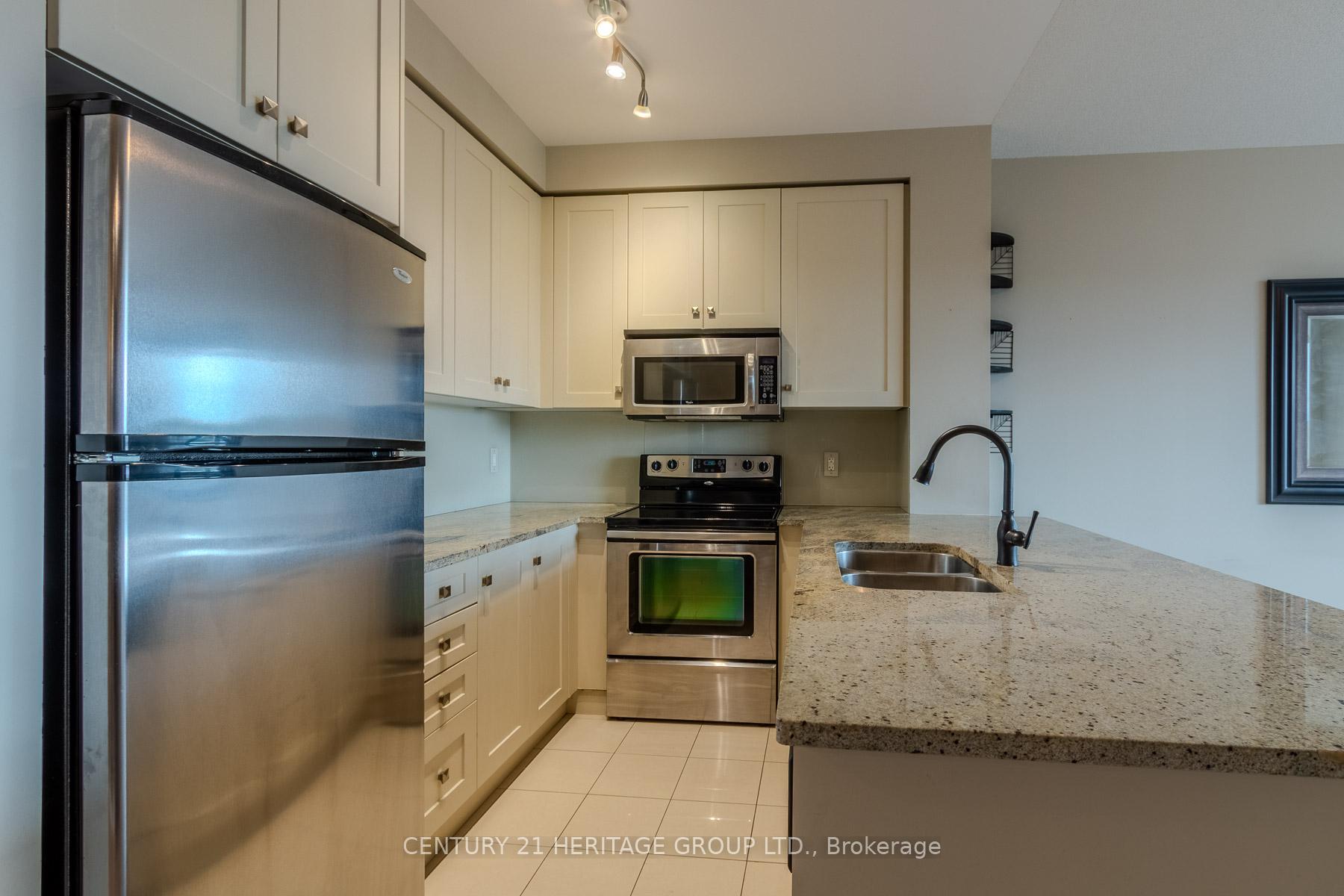 Photo 17 of Unit 615, 9245 Jane Street, Vaughan, Maple — HOMEH