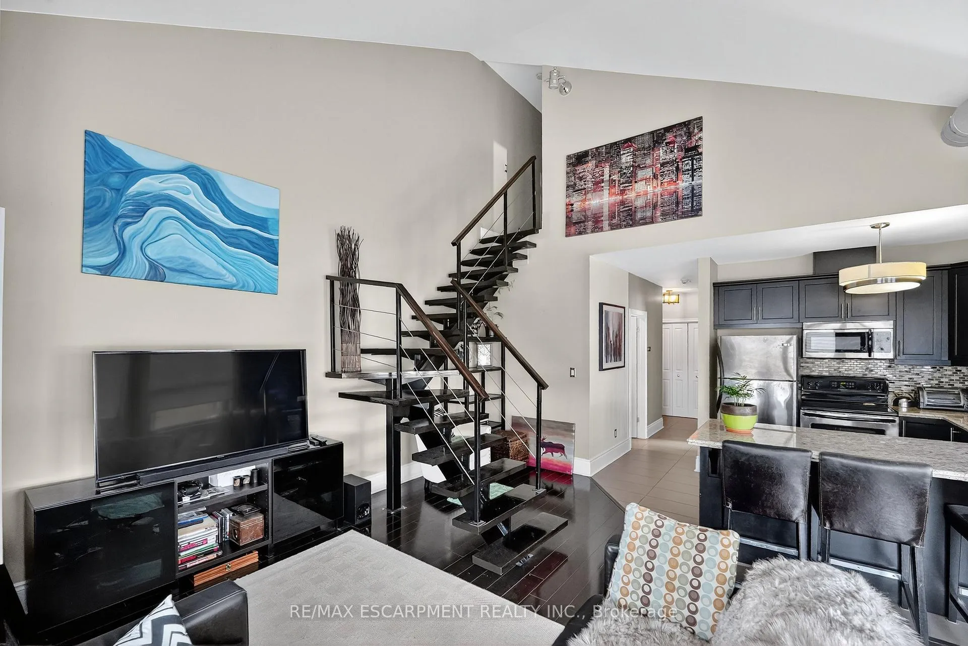 Photo 3 of Unit 404, 80 King William Street, Hamilton, Beasley — HOMEH