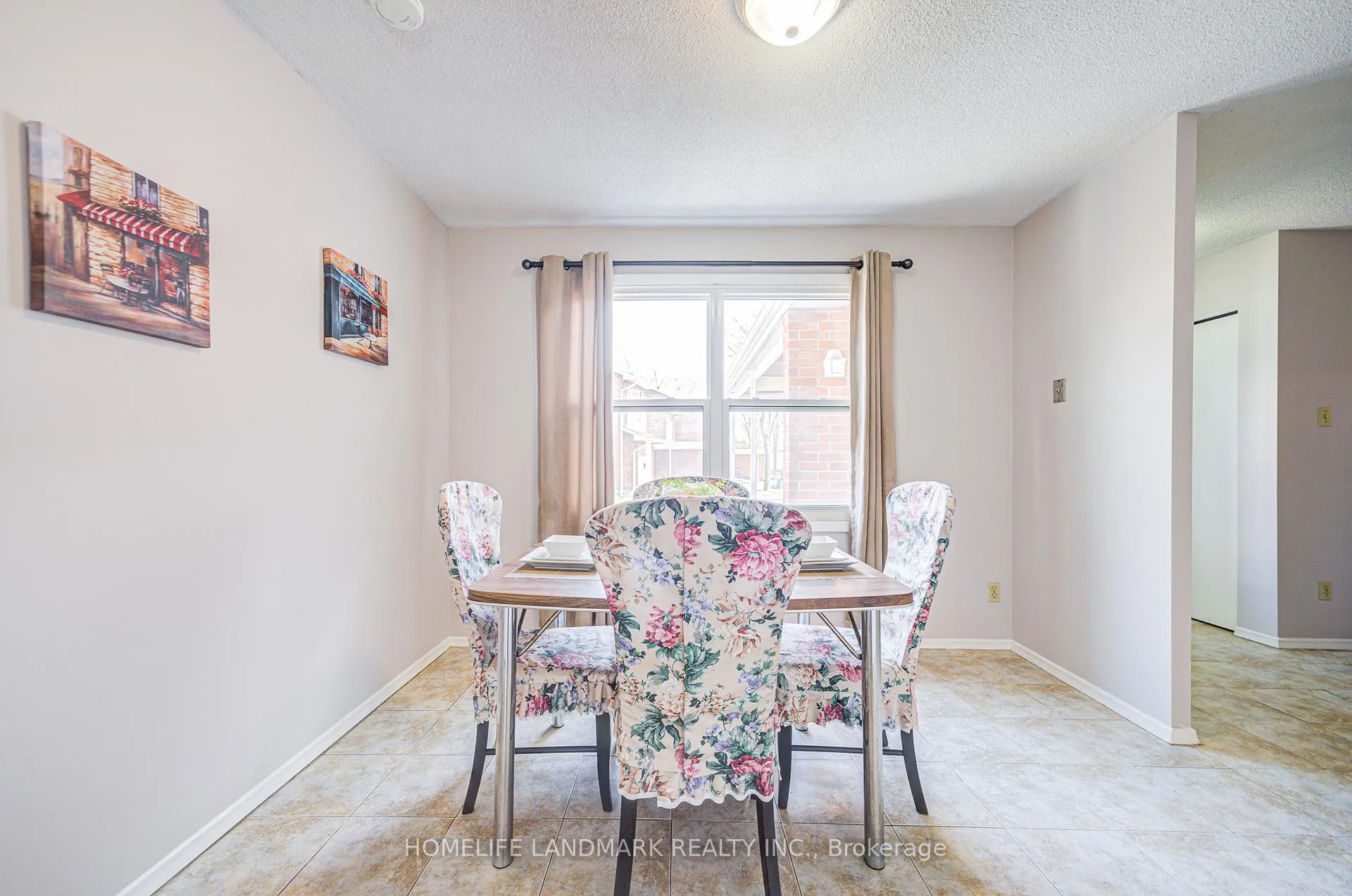 Photo 8 of Unit 2, 401 Keats Way, Waterloo — HOMEH