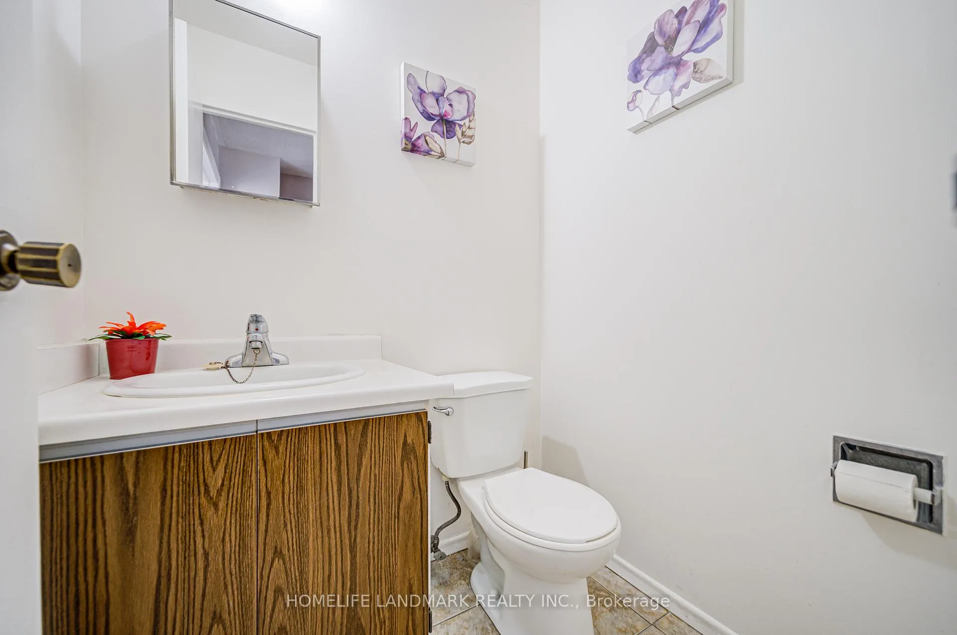 Photo 22 of Unit 2, 401 Keats Way, Waterloo — HOMEH