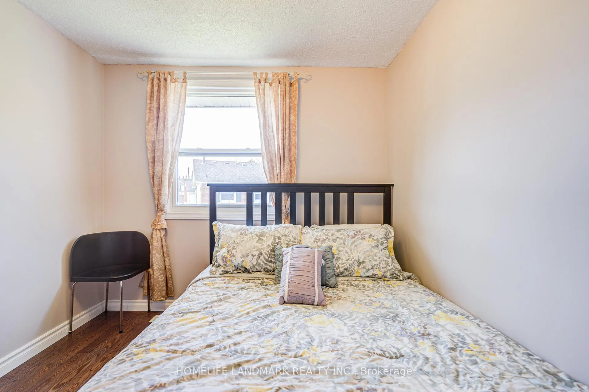 Photo 31 of Unit 2, 401 Keats Way, Waterloo — HOMEH