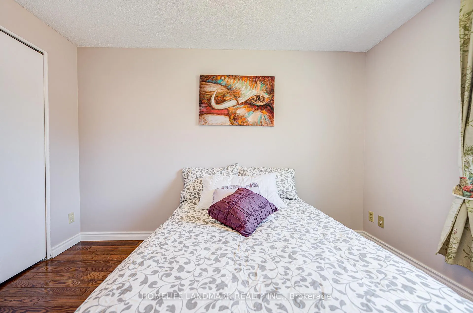 Photo 34 of Unit 2, 401 Keats Way, Waterloo — HOMEH