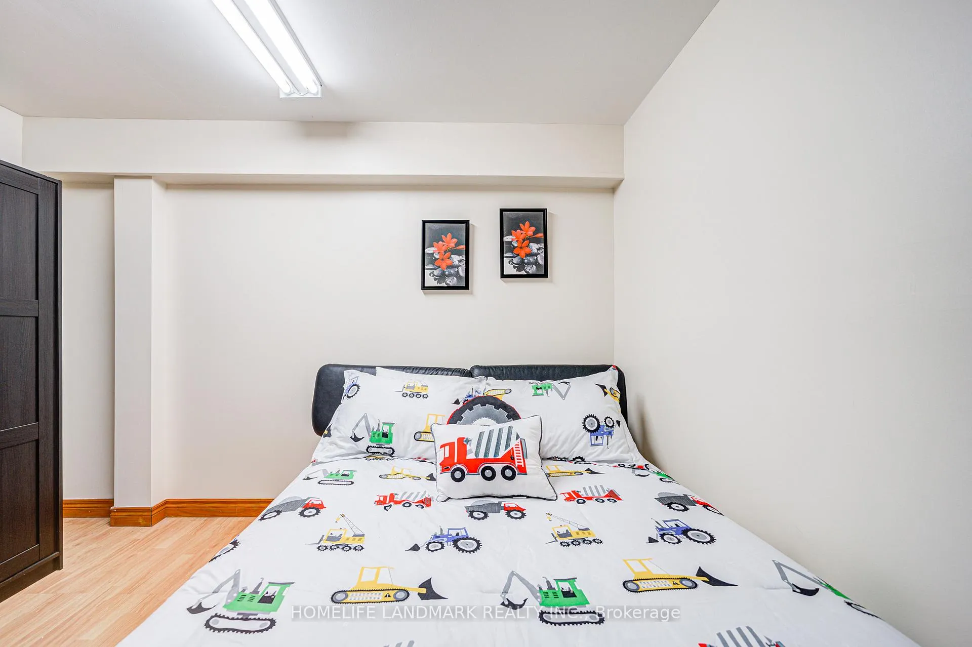 Photo 41 of Unit 2, 401 Keats Way, Waterloo — HOMEH