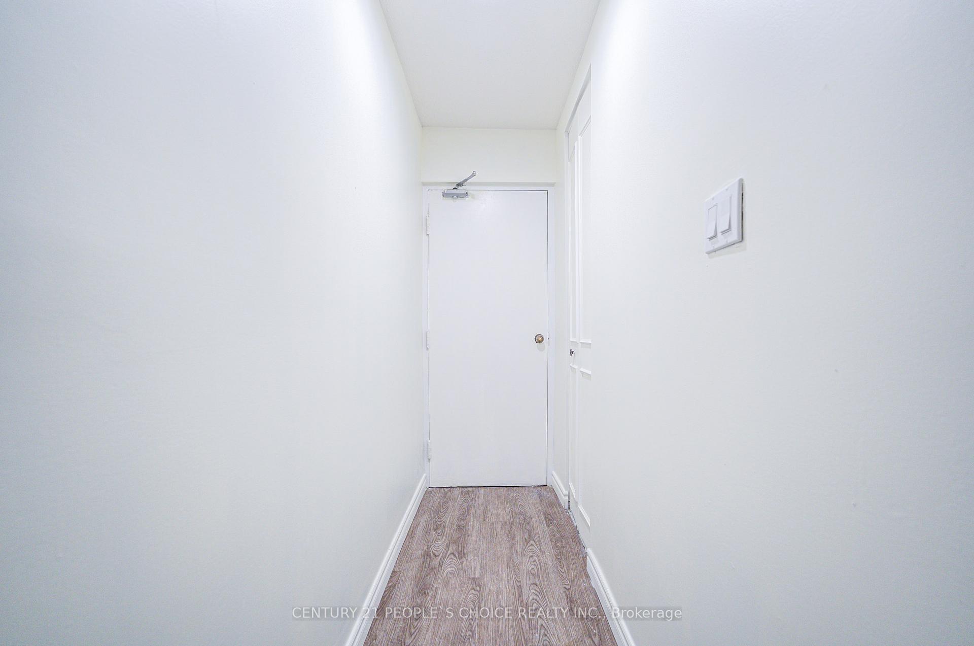Photo 39 of Unit 2, 101 Westmount Road, Waterloo, Beechwood — HOMEH