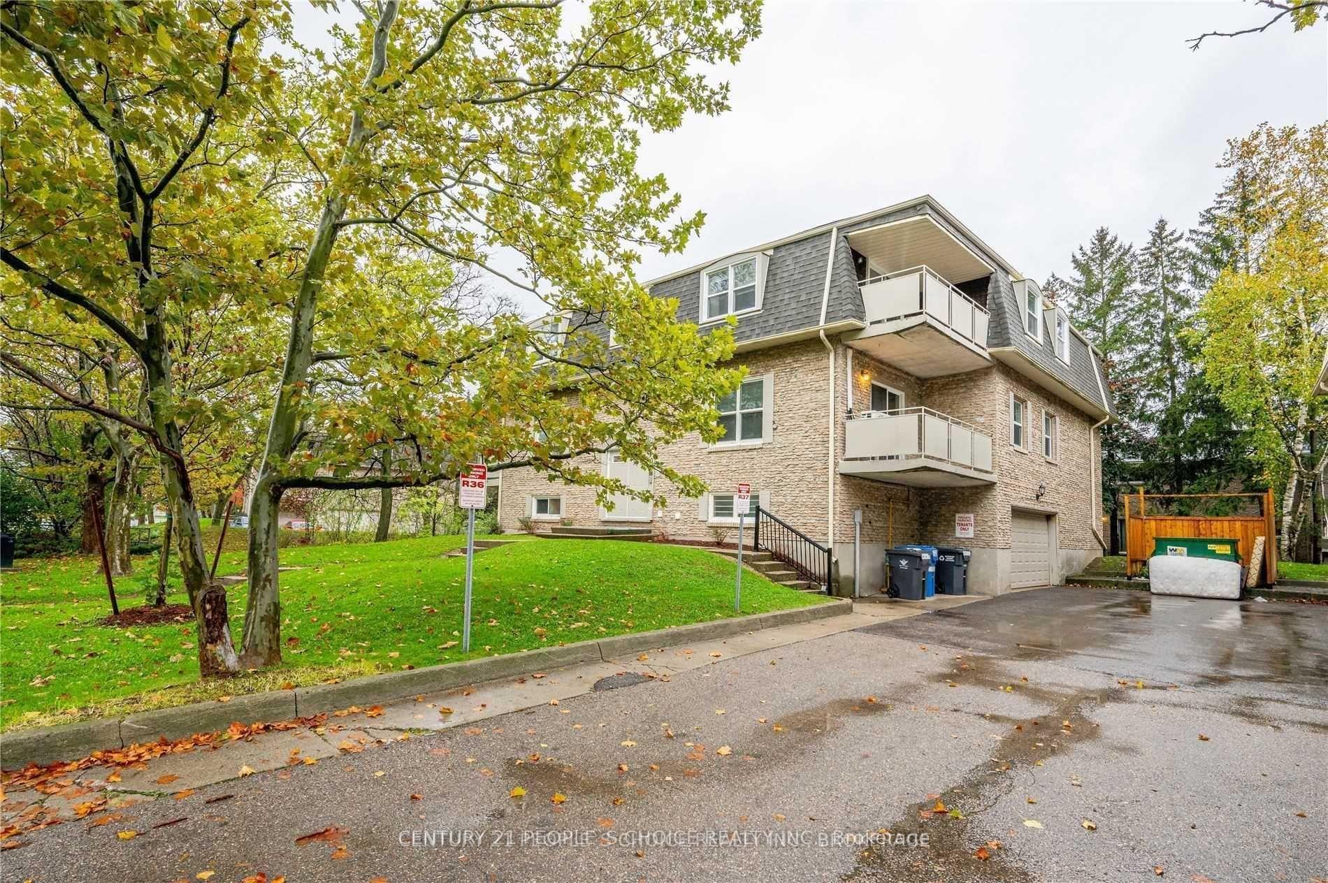 Photo 4 of Unit 2, 101 Westmount Road, Waterloo, Beechwood — HOMEH